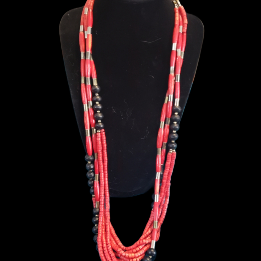 Elegant Red and Black Beaded Necklace